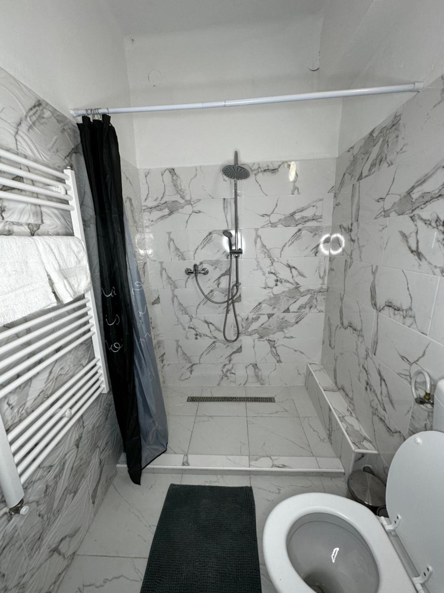 וסס Airport17 B&B מראה חיצוני תמונה