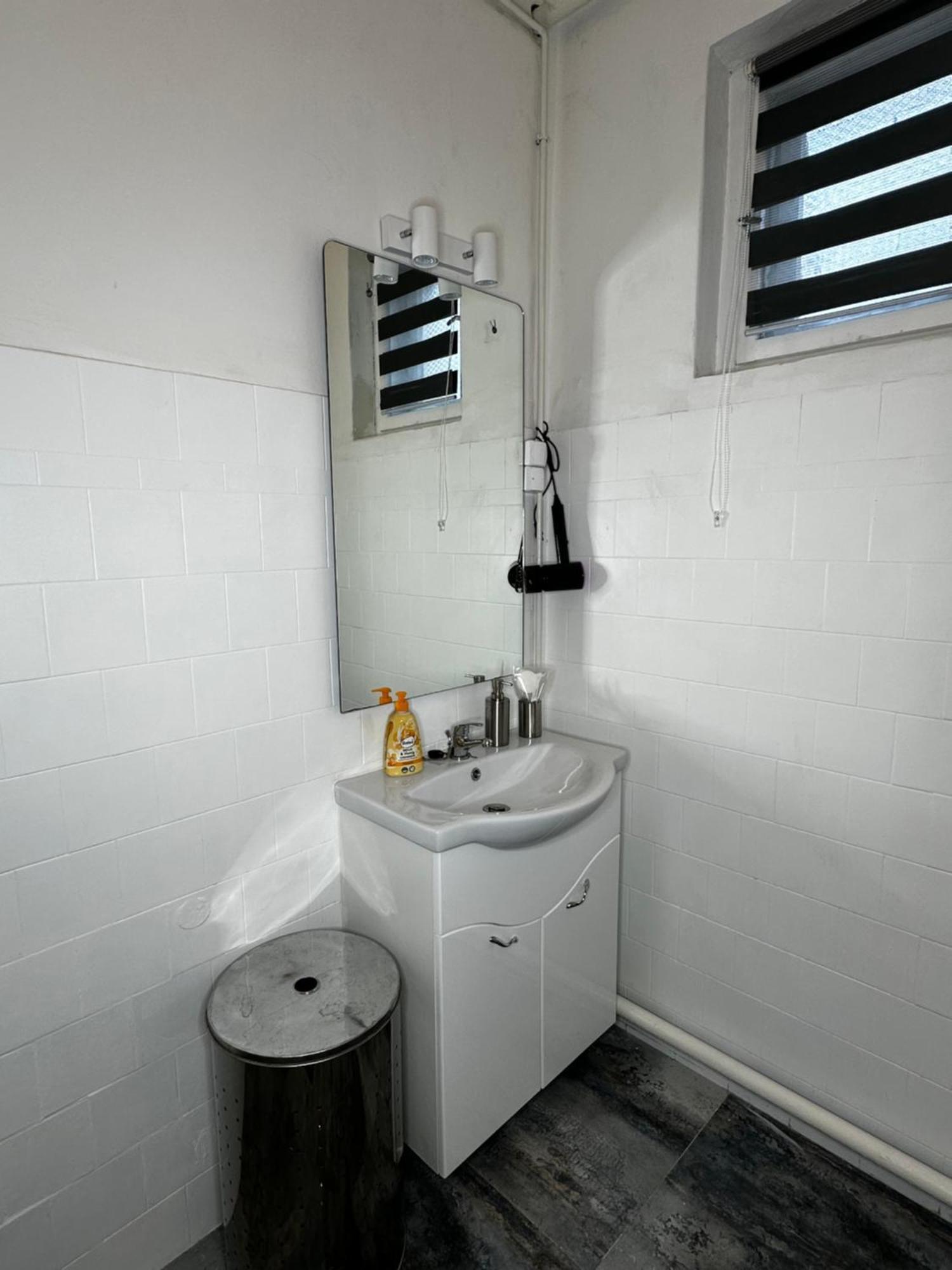 וסס Airport17 B&B מראה חיצוני תמונה