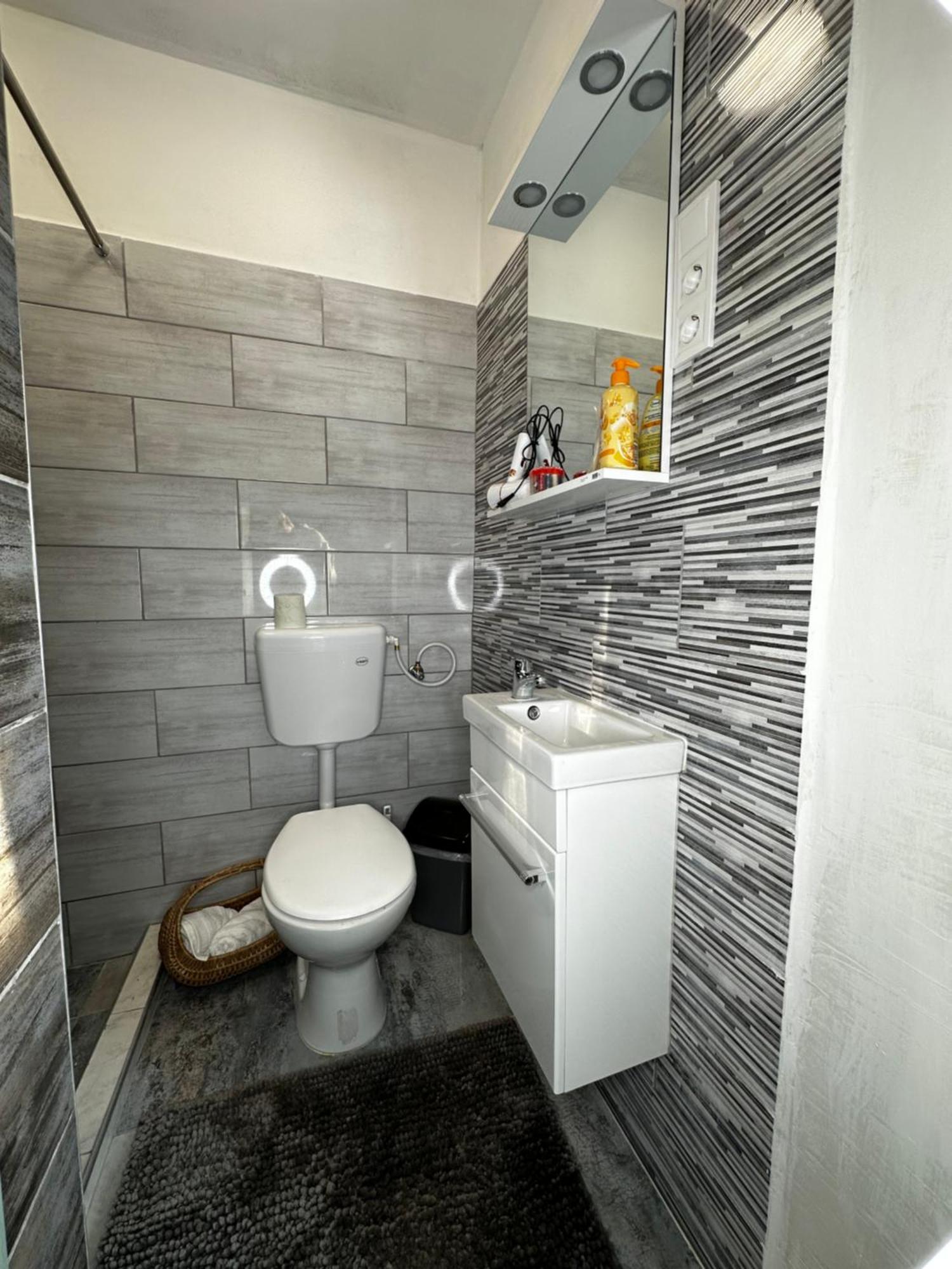 וסס Airport17 B&B מראה חיצוני תמונה